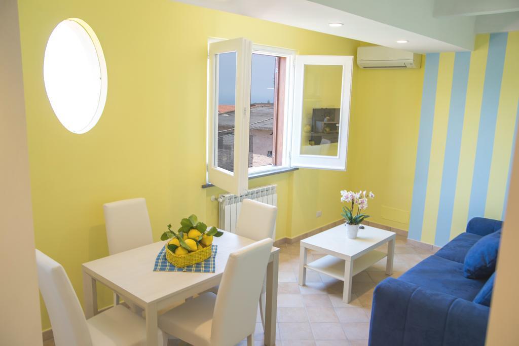 Lemon Flats Sorrento Bed & Breakfast ภายนอก รูปภาพ