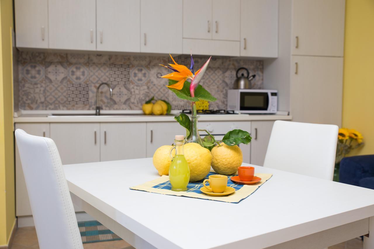 Lemon Flats Sorrento Bed & Breakfast ภายนอก รูปภาพ